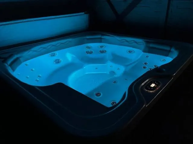 Te Meg En Vendeghaz *